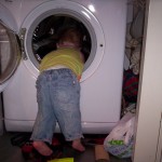 Mummy, let me put on the washing machine – on my own!